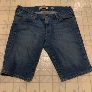 Women’s long Old Navy jean shorts
